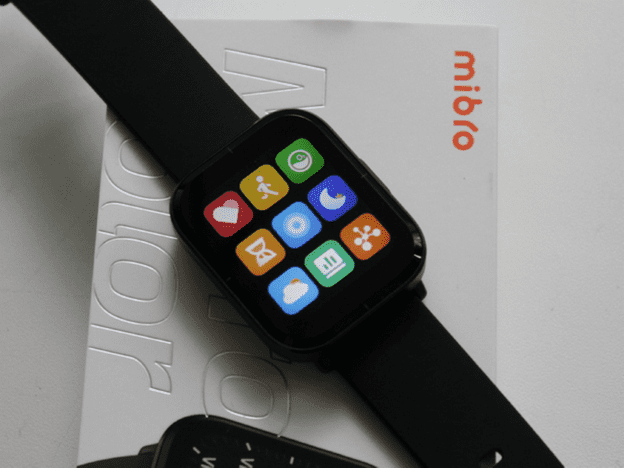 Внешний вид умных часов Xiaomi Mibro Color