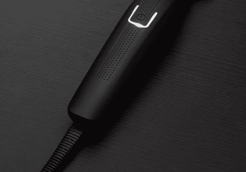 Процесс зарядки триммера для волос Xiaomi MSN Electric Hair Shaver T5